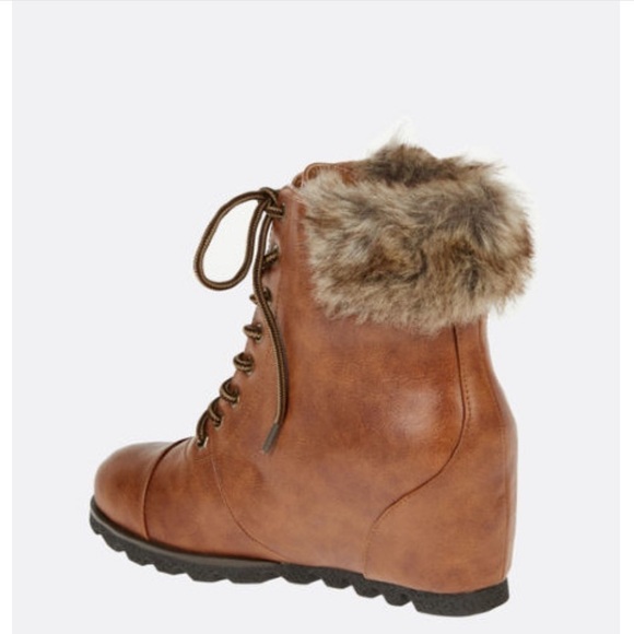 LAST ONE!!! Cloudwalkers Women’s Fur Trimmed Bootie Size 7 - Picture 2 of 13